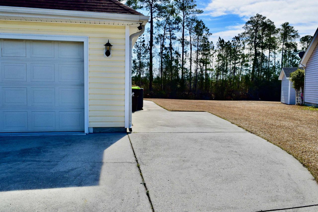 425 Harbour Reef Dr. Photo 48