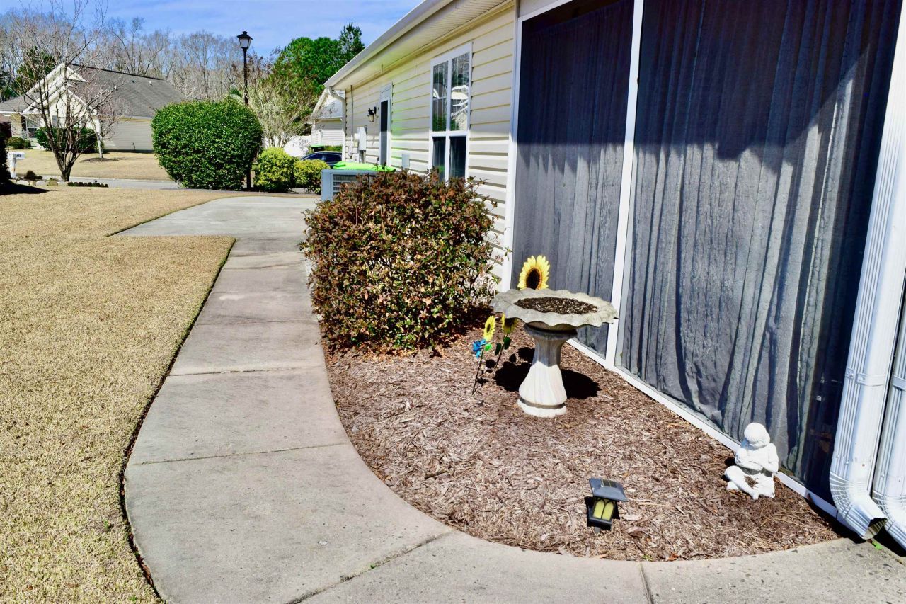 425 Harbour Reef Dr. Photo 50