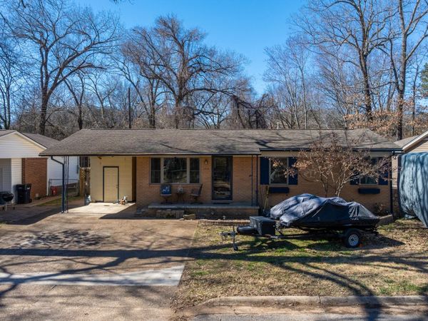 1775 Sun Valley Drive, Batesville, AR 72501