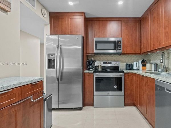 13810 SW 112th St , Unit 102, Miami, FL 33186