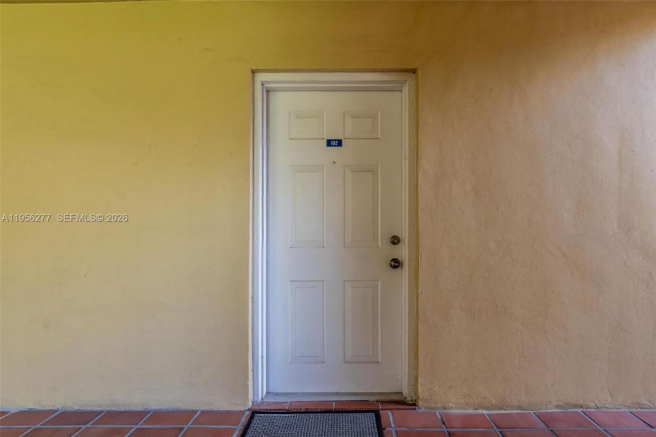 13810 SW 112th St , Unit 102, Miami, FL 33186 Photo