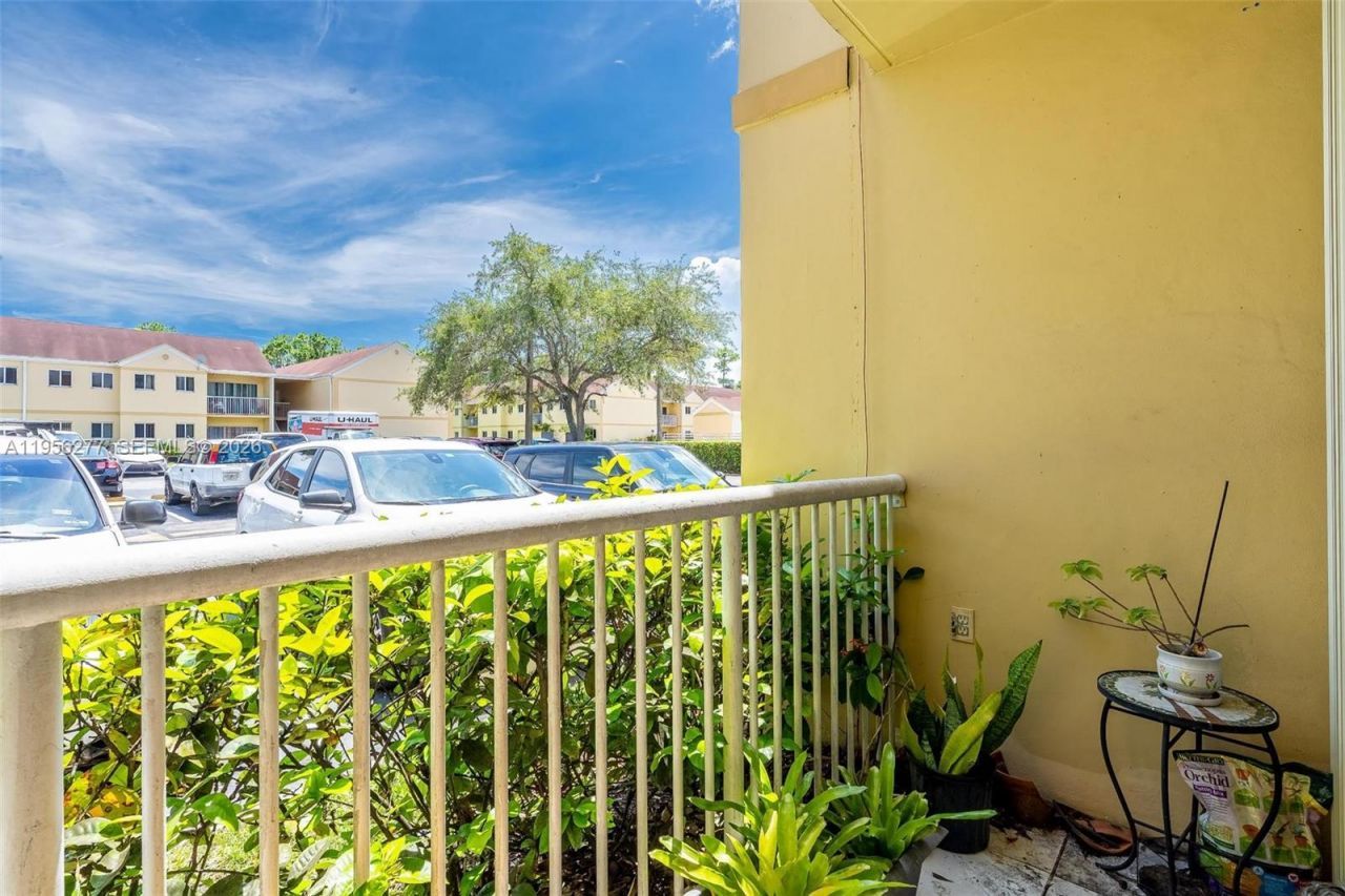 13810 SW 112th St , Unit 102, Miami, FL 33186 Photo