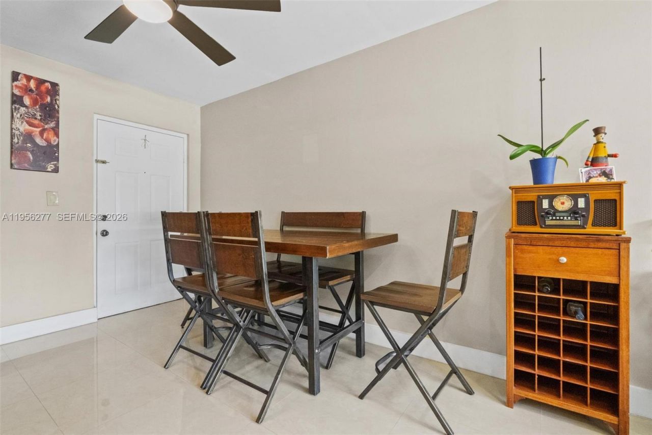 13810 SW 112th St , Unit 102, Miami, FL 33186 Photo