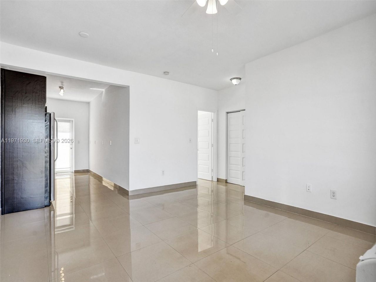 540 74th St, Unit 10, Miami Beach, FL 33141 Photo