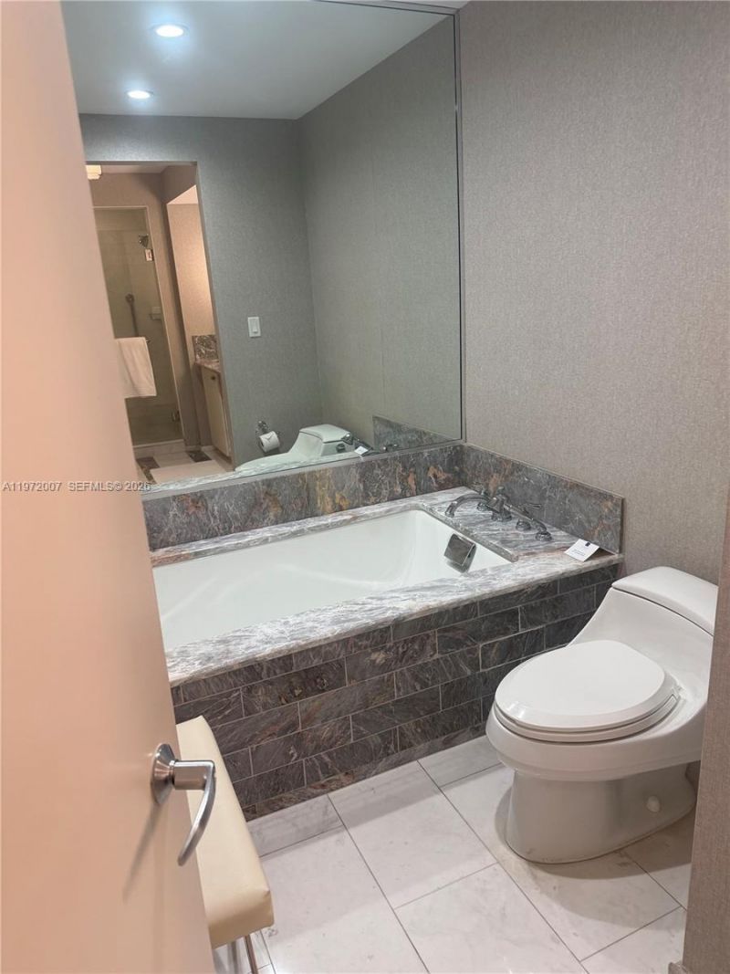 551 N Fort Lauderdale Beach Blvd , Unit R2210, Fort Lauderdale, FL 33304 Photo