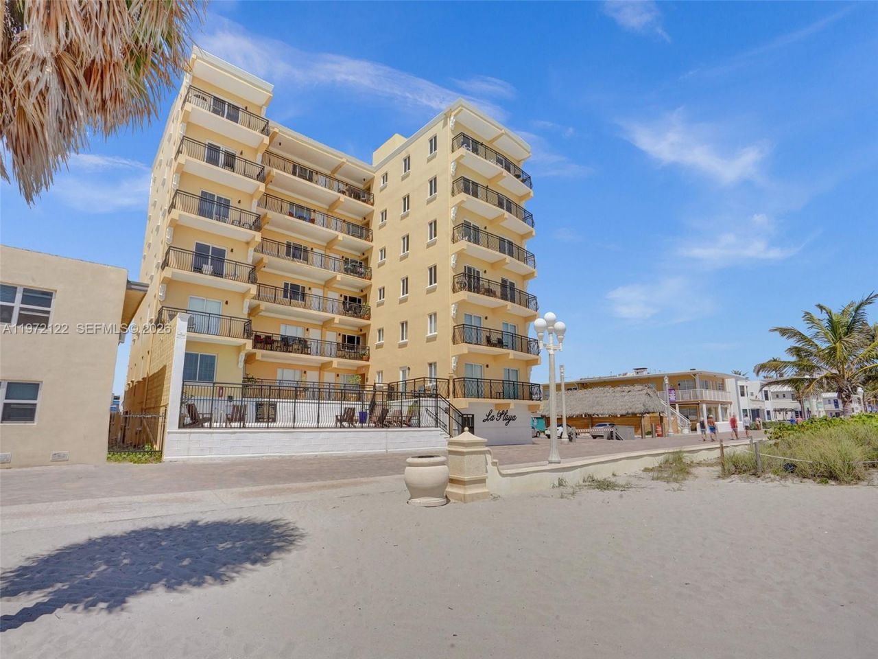 1815 N Surf Rd , Unit 202, Hollywood, FL 33019 Photo