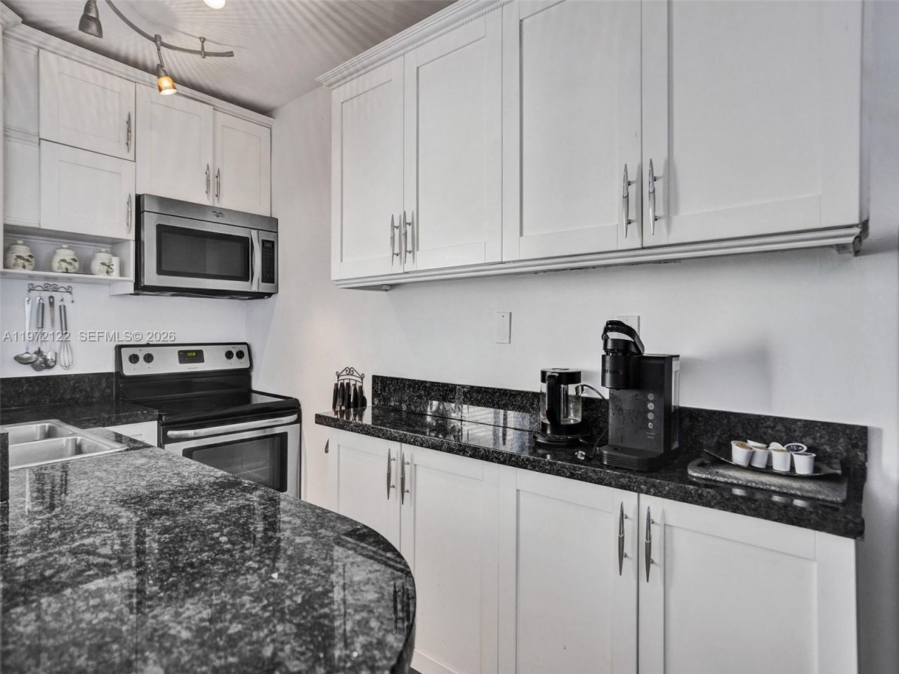 1815 N Surf Rd , Unit 202, Hollywood, FL 33019 Photo