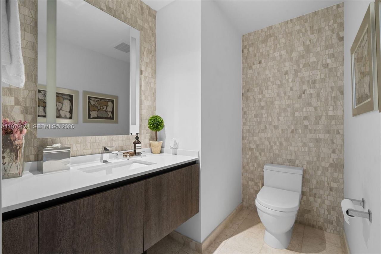 68 SE 6th St , Unit 3209, Miami, FL 33131 Photo