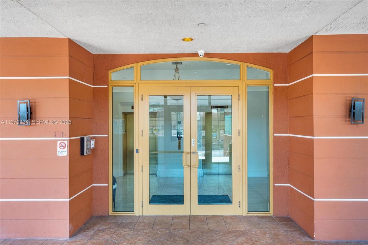 2280 SW 32nd Ave, Unit 201, Miami, FL 33145 Photo