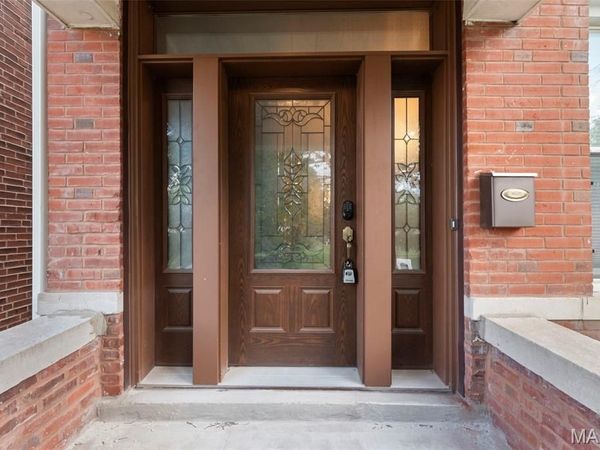 3204 Henrietta Street , St Louis, MO 63104