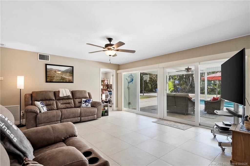 803 NW Spruce Ridge Drive, Stuart, FL 34994 Photo