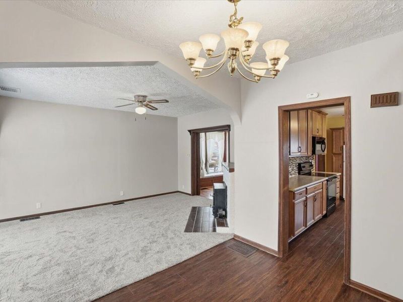 121 W Lincoln Avenue, Bellefontaine, OH 43311 Photo 13