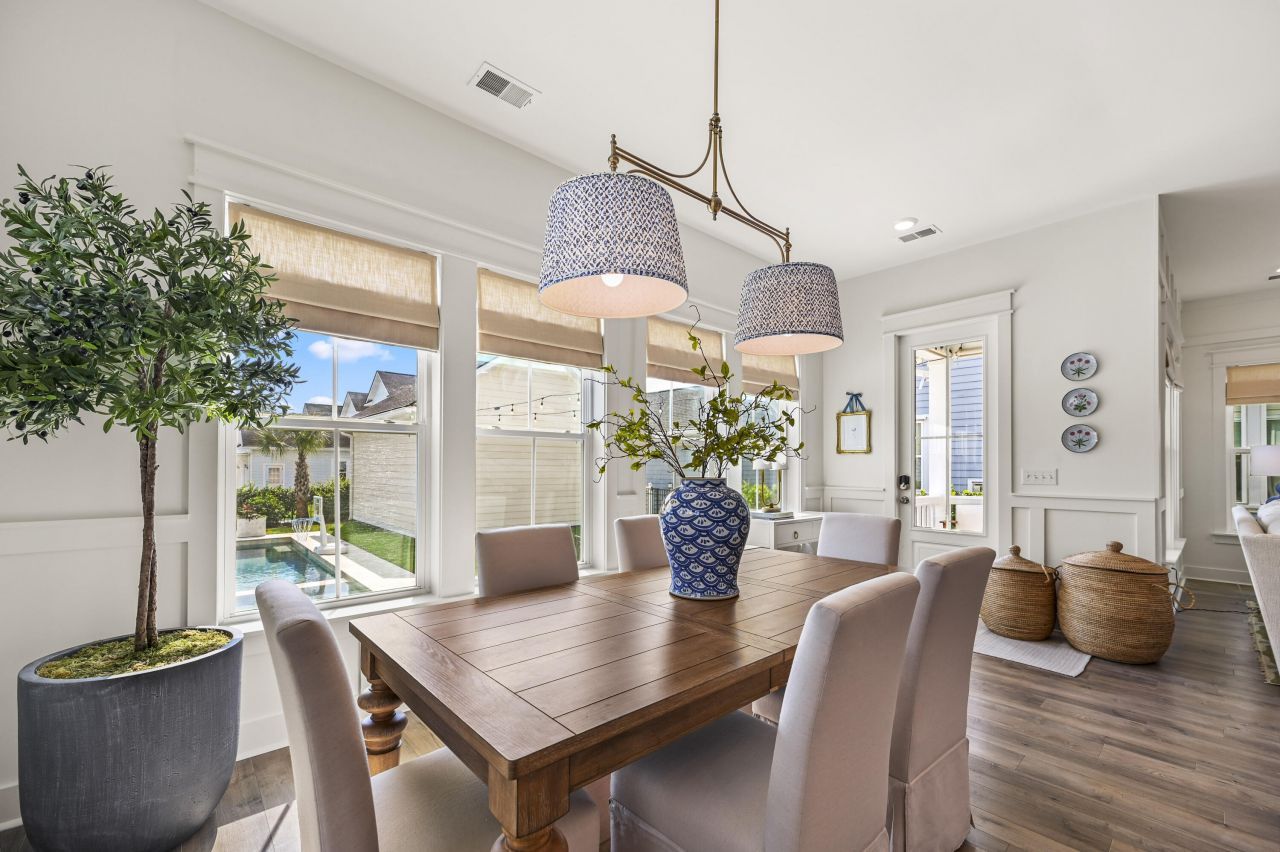 1713 Banning Street Photo 10