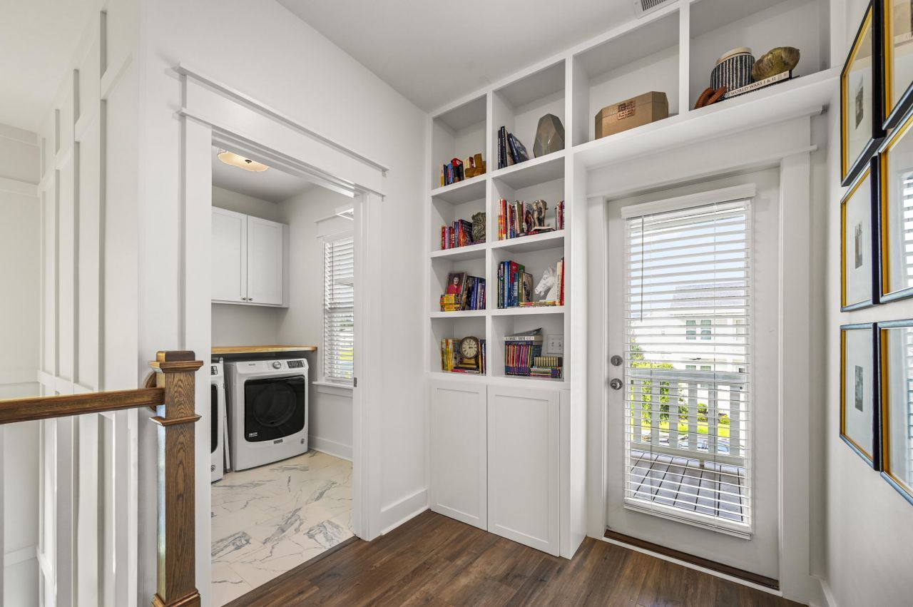 1713 Banning Street Photo 13