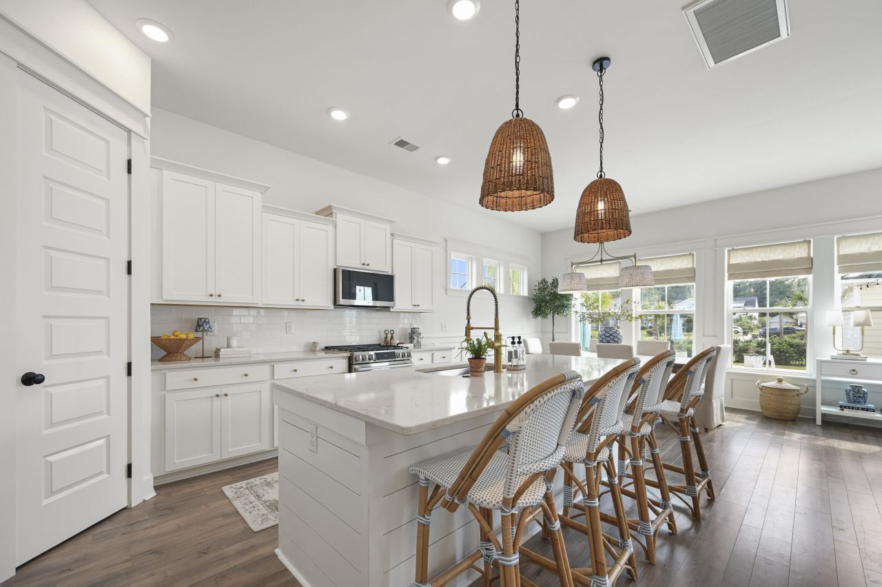 1713 Banning Street Photo 6