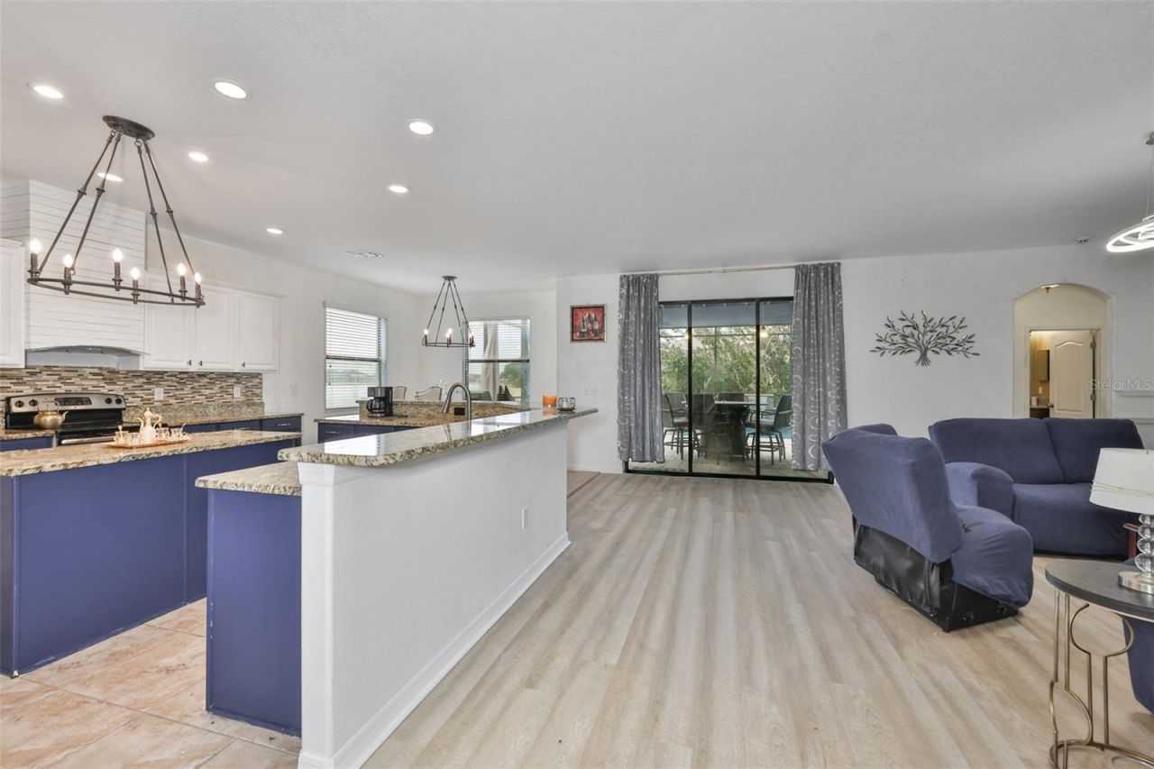 10039 Smarty Jones Drive, Ruskin, FL 33573 Photo