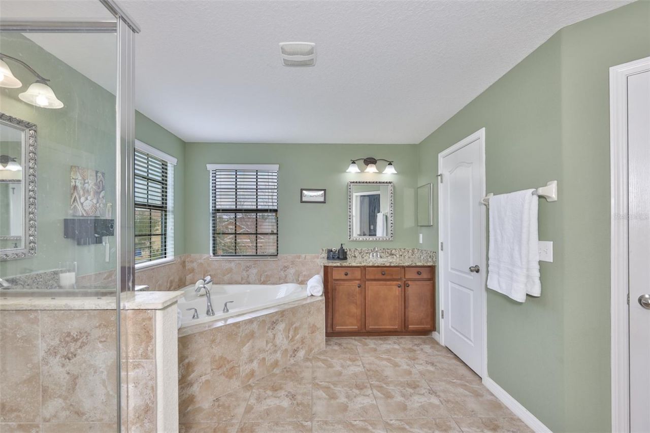 10039 Smarty Jones Drive, Ruskin, FL 33573 Photo