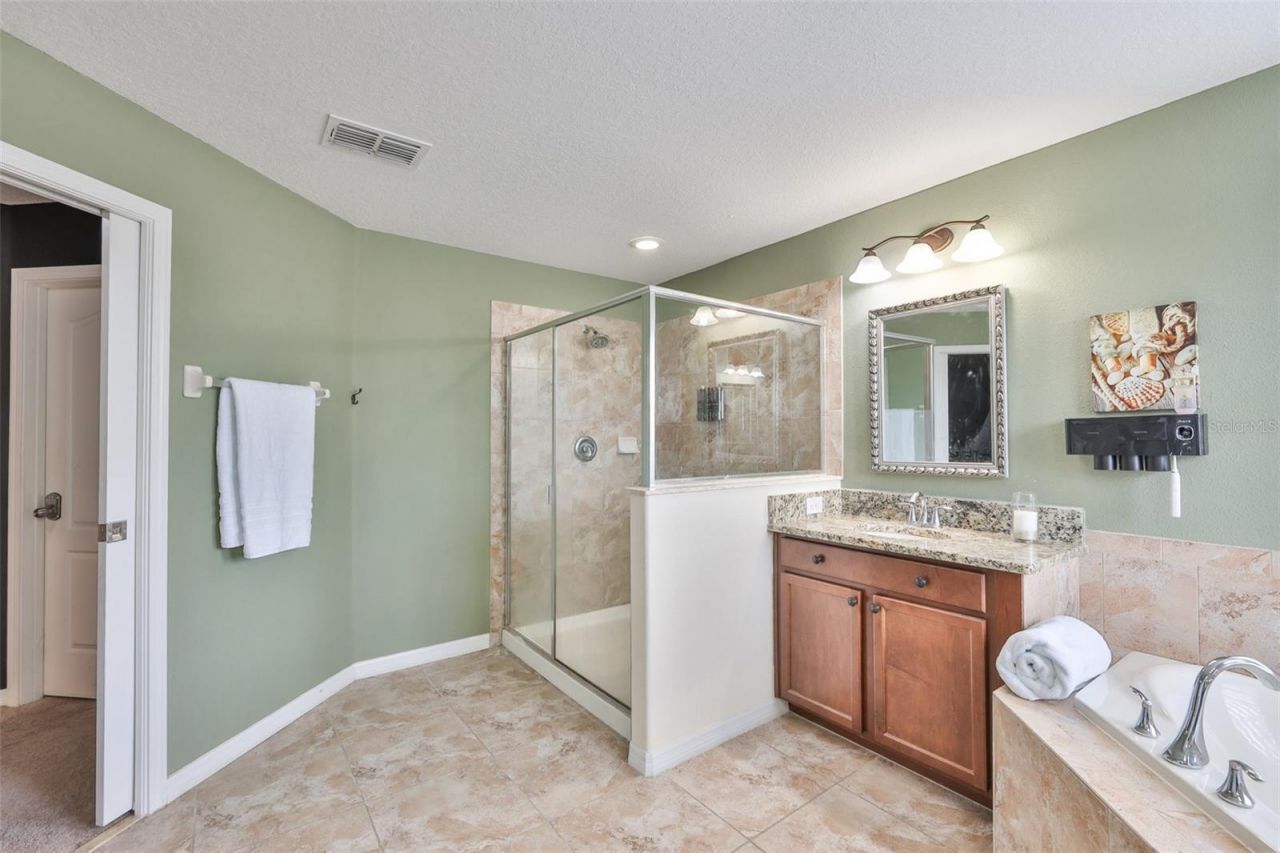 10039 Smarty Jones Drive, Ruskin, FL 33573 Photo
