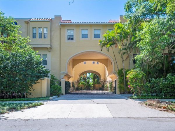 3010 W STOVALL STREET , Unit B, TAMPA, FL 33629