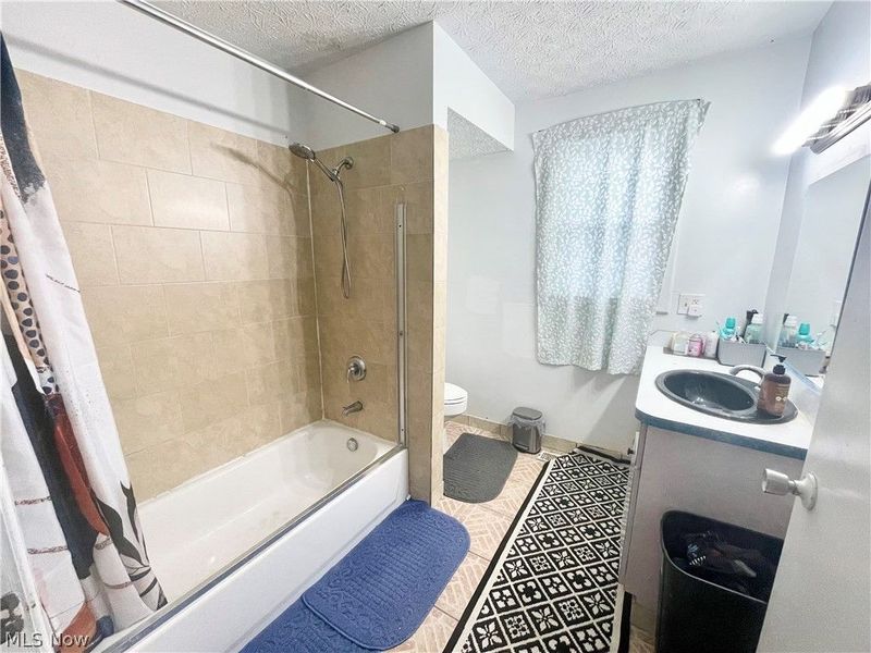 2193 E 35th Street, Cleveland, OH 44115 Photo 18