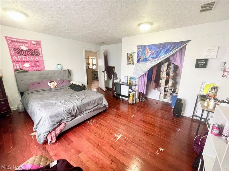 2193 E 35th Street, Cleveland, OH 44115 Photo 30