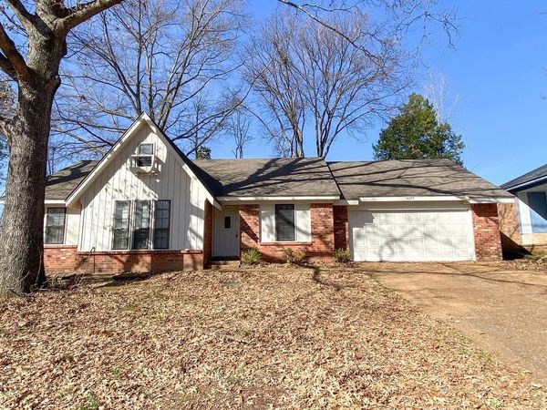 4329 W HUNTERS GLEN ST, Unincorporated, TN 38128