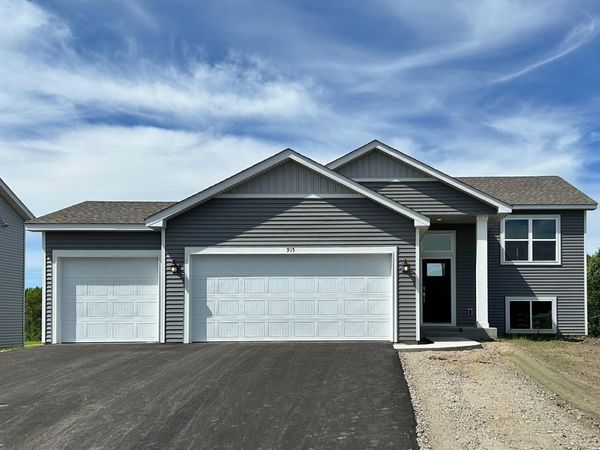 915 Harvest Trail, Buffalo, MN 55313