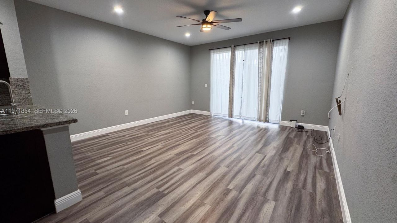 7941 Catalina Cir, Unit 7941, Tamarac, FL 33321 Photo