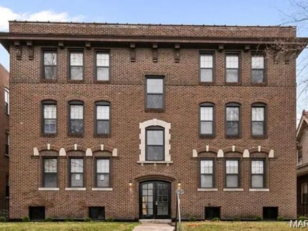 6274 Cates Avenue , University City, MO 63130