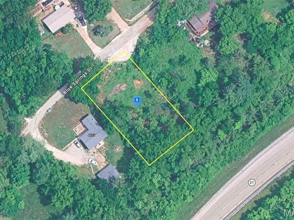 4655 Blue Springs Drive , Imperial, MO 63052