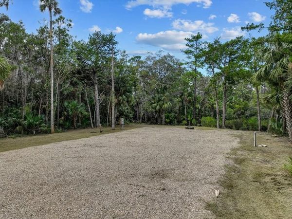 313 SE Peninsula Rd, Steinhatchee, FL 32359