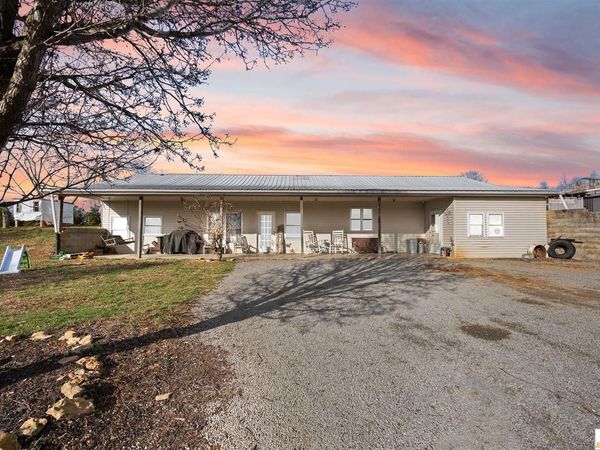 2975 Bethlehem Church Road , Mount Hermon, KY 42157