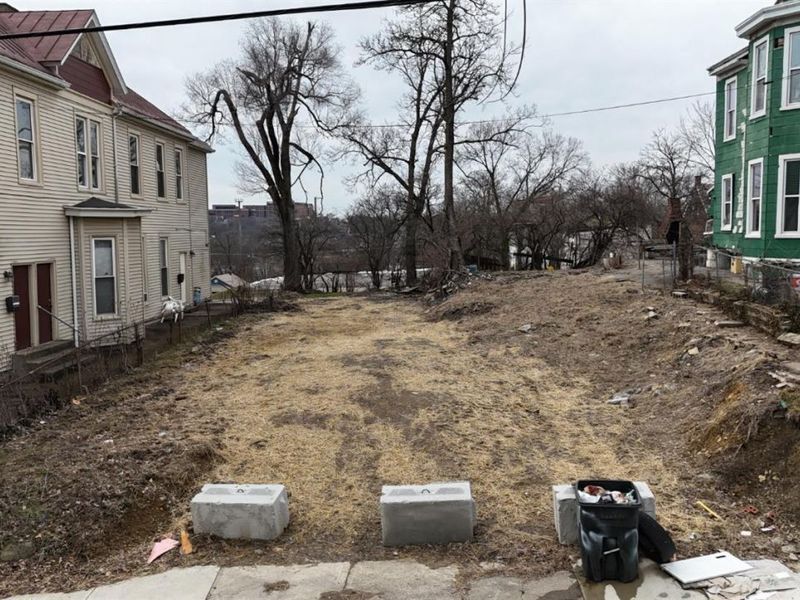 2309 Kenton Street, Cincinnati, OH 45206 Photo 2