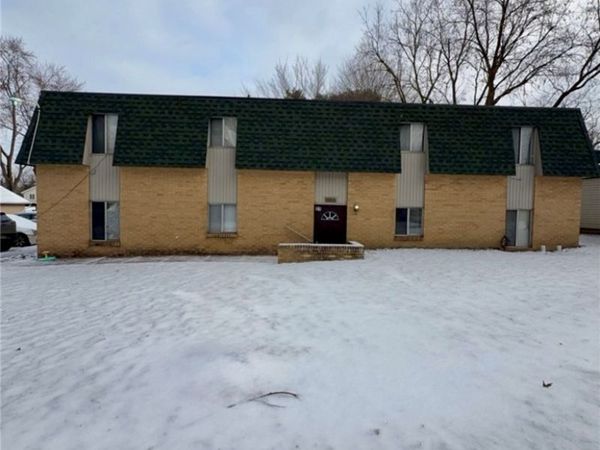 27 Wayne Street, Unit 6, Niles, OH 44446
