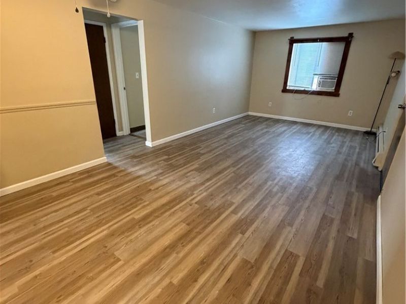 27 Wayne Street, Unit 6, Niles, OH 44446 Photo 3