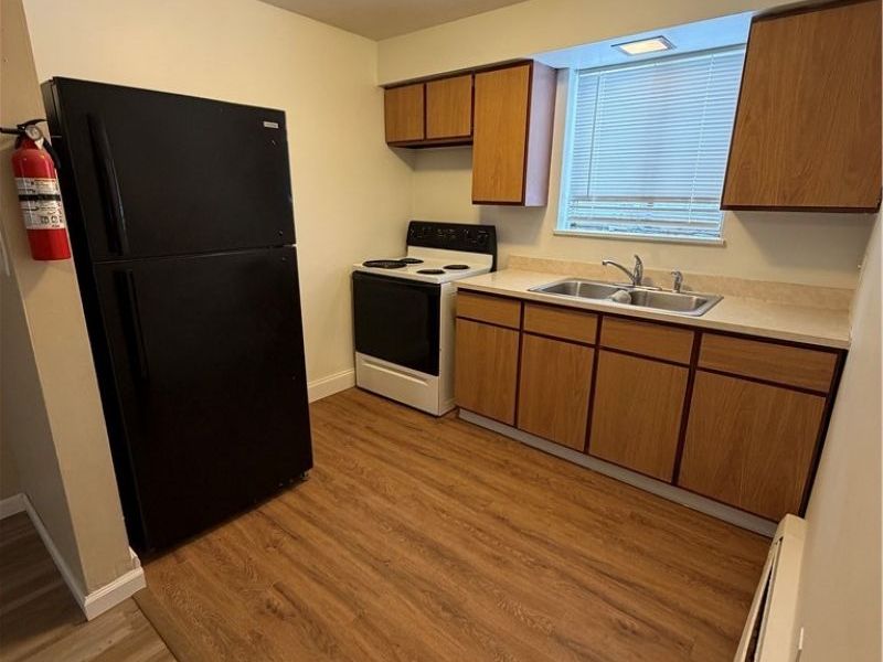 27 Wayne Street, Unit 6, Niles, OH 44446 Photo 5