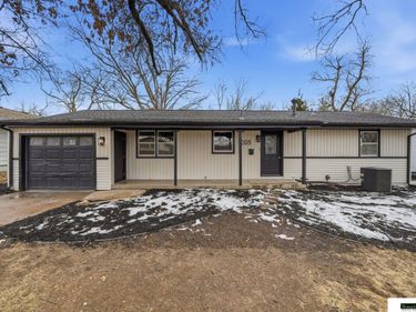 1025 Longwood Drive, Crete, NE 68333