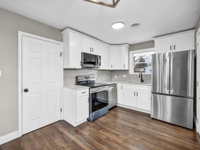 1269 Carolwood Avenue , Columbus, OH 43227 Photo 7