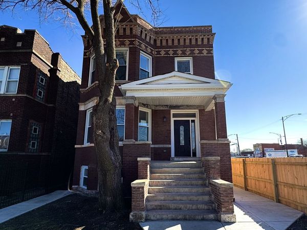 4751 W Monroe Street, Chicago, IL 60644