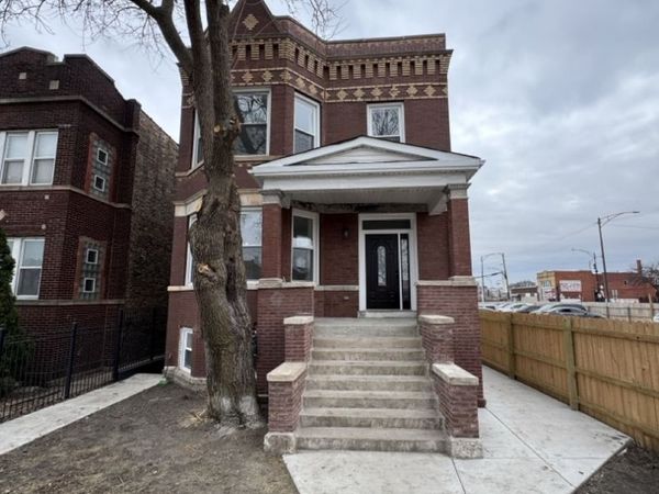 4751 W Monroe Street , Chicago, IL 60644