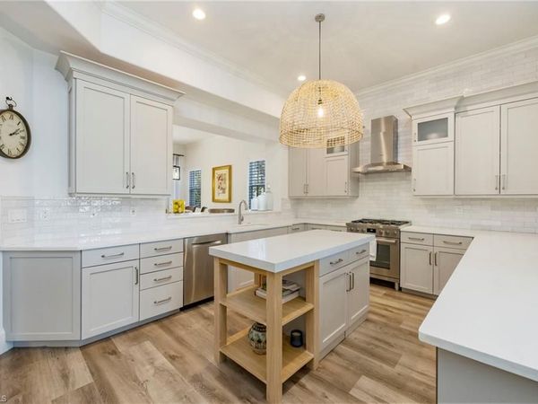 2870 Castillo CT, Unit 103, NAPLES, FL 34109