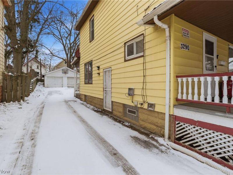 3290 W 82nd Street, Cleveland, OH 44102 Photo 11