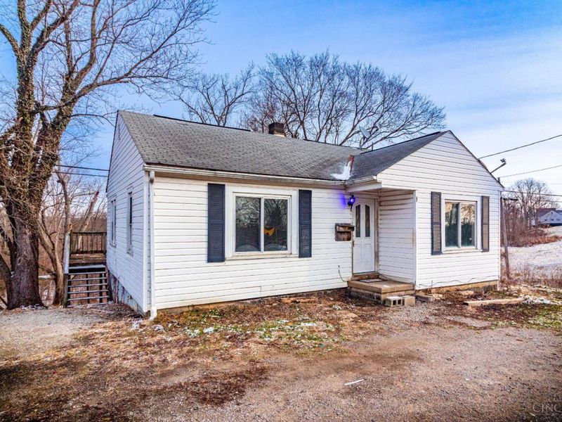 718 Panhandle Avenue, West Union, OH 45693 Photo 2