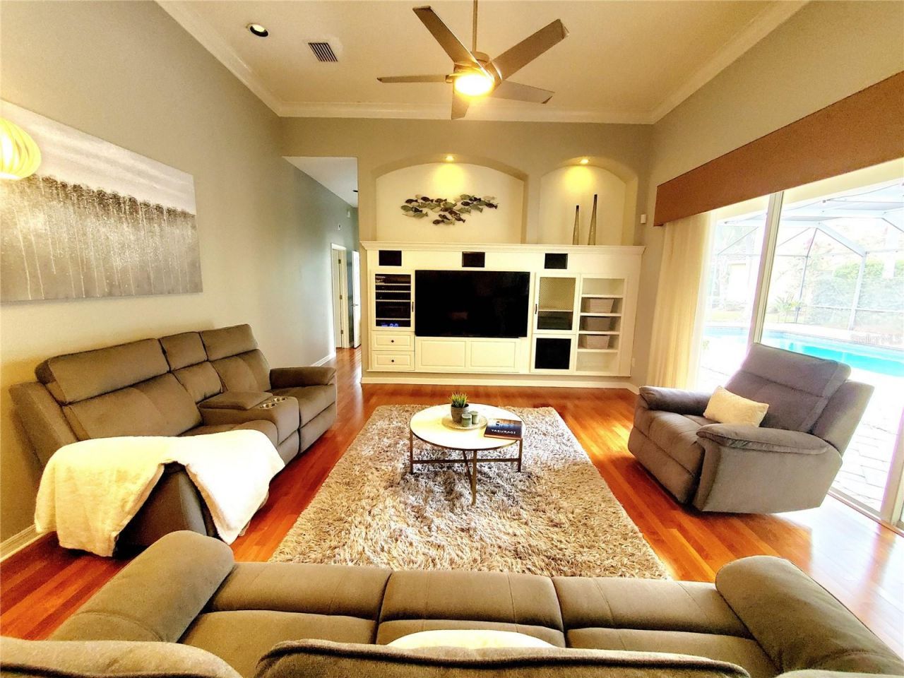 10004 Tree Tops Lake Road, Tampa, FL 33626 Photo