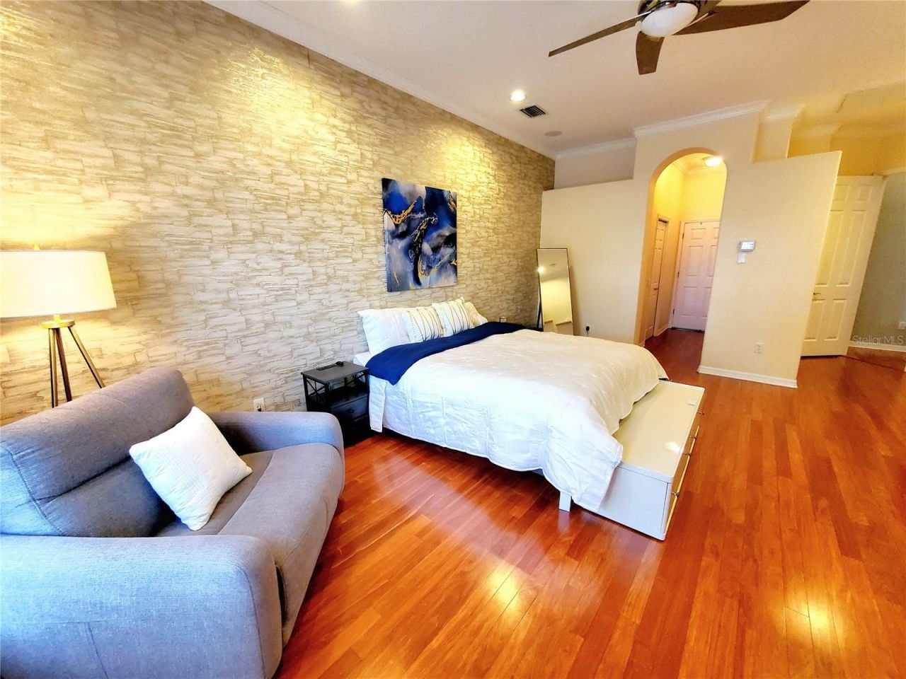 10004 Tree Tops Lake Road, Tampa, FL 33626 Photo