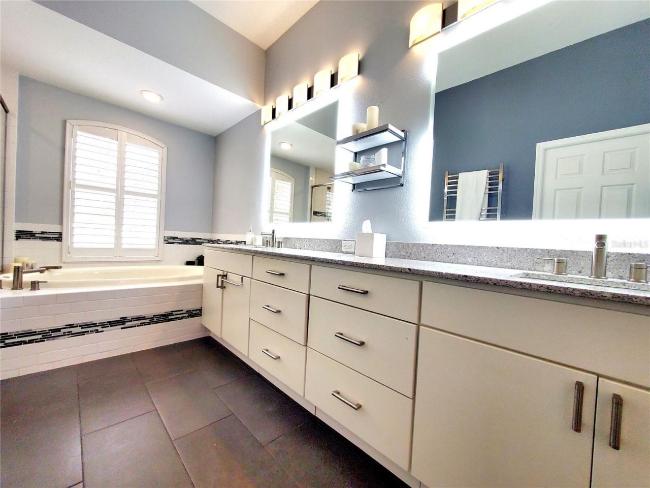 10004 Tree Tops Lake Road, Tampa, FL 33626 Photo