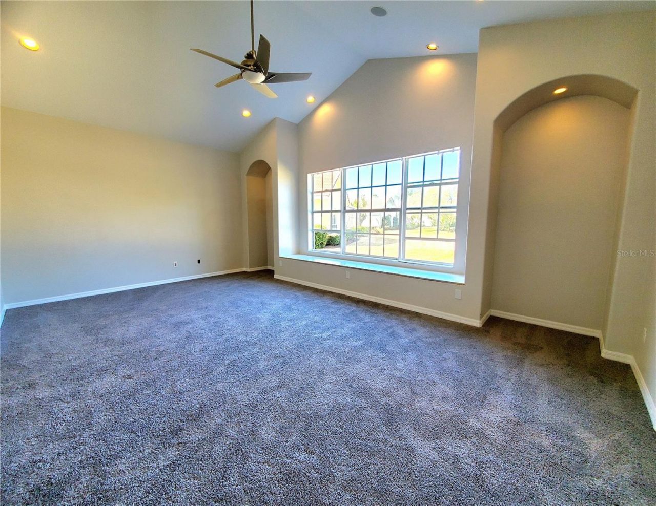 10004 Tree Tops Lake Road, Tampa, FL 33626 Photo