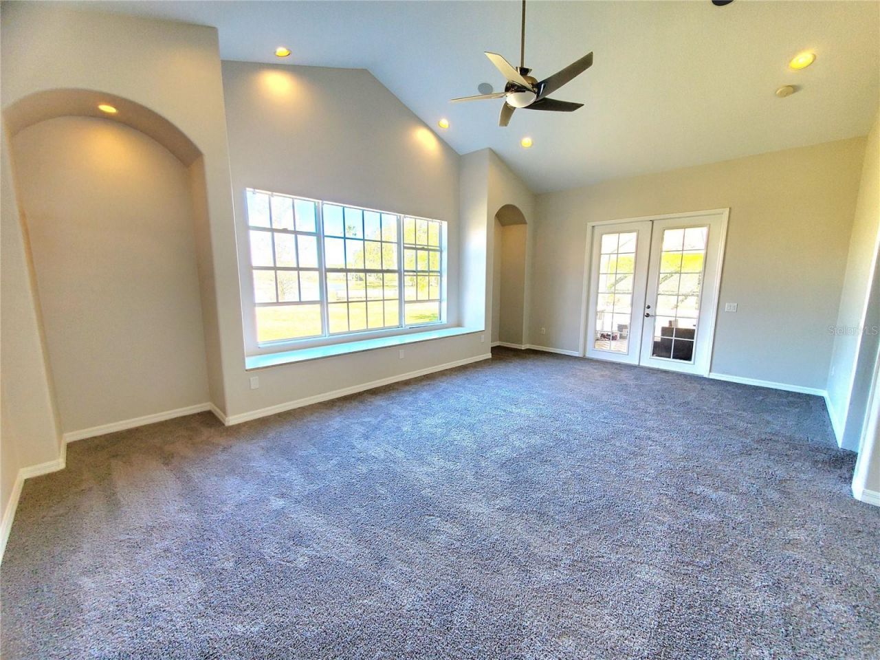 10004 Tree Tops Lake Road, Tampa, FL 33626 Photo