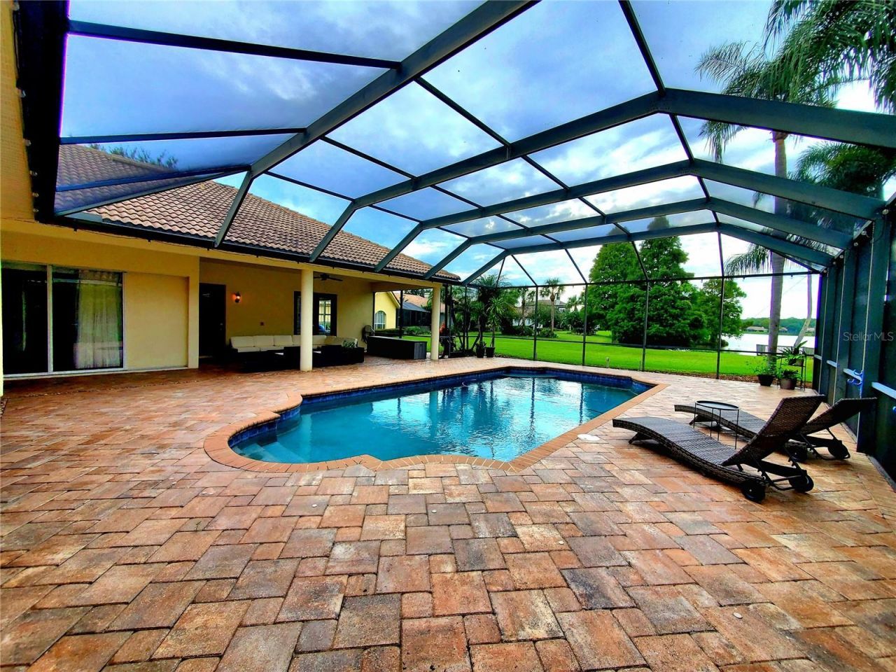 10004 Tree Tops Lake Road, Tampa, FL 33626 Photo