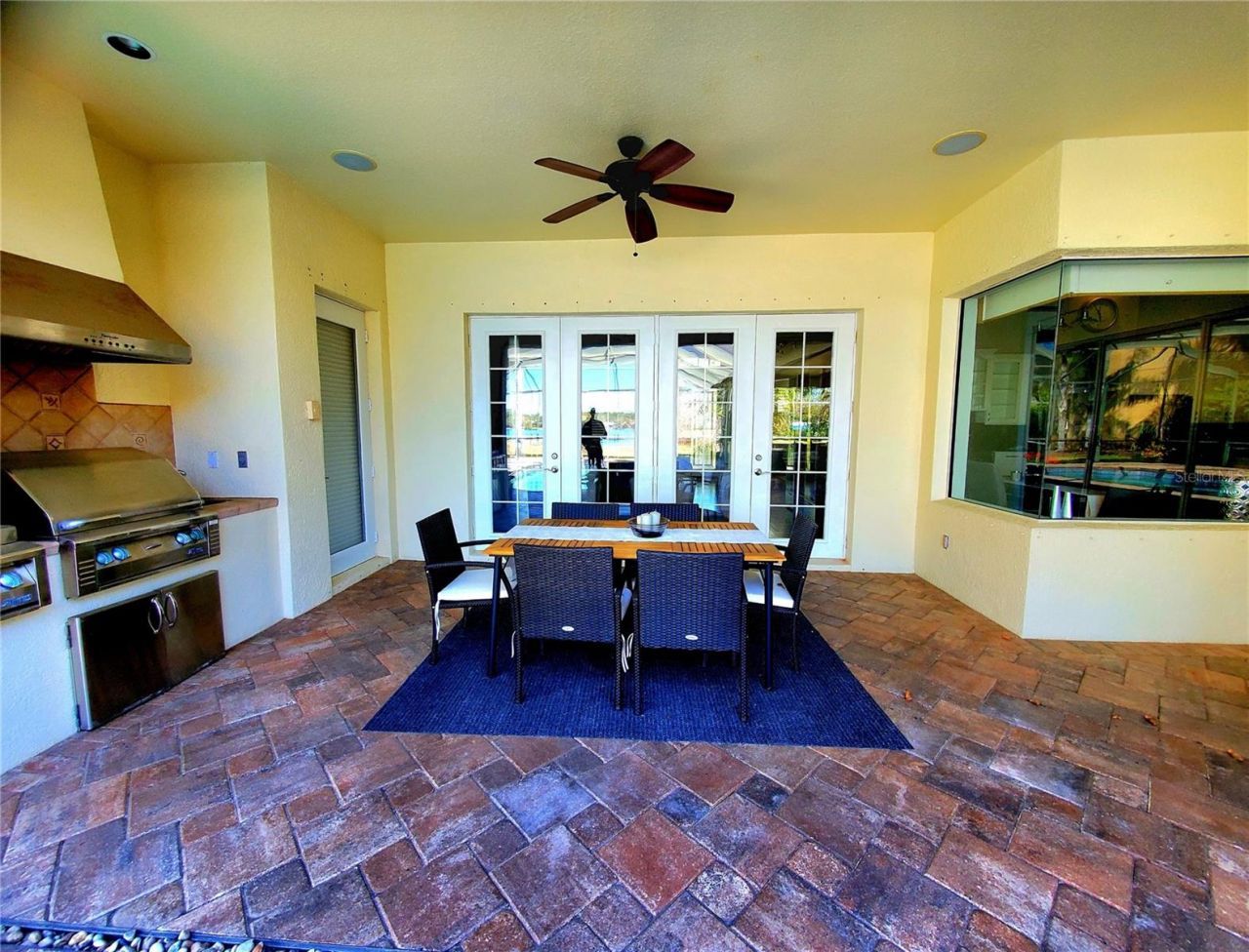 10004 Tree Tops Lake Road, Tampa, FL 33626 Photo